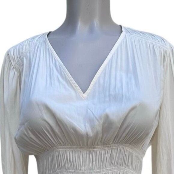 NWT Universal Thread Blouse Women's XS Cream Smocked V-neck Long Sleeve - Picture 3 of 16